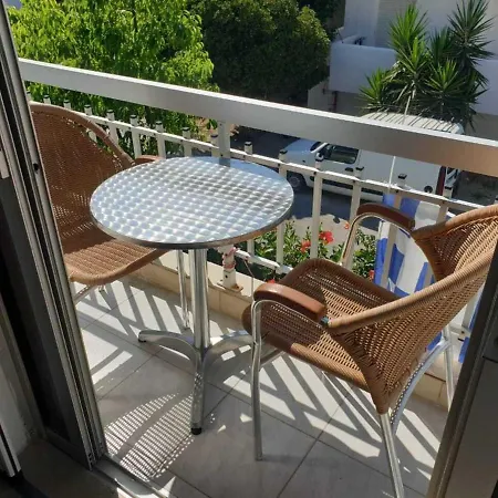 Apartment Family Run 2 Bed Studio Apartment 2