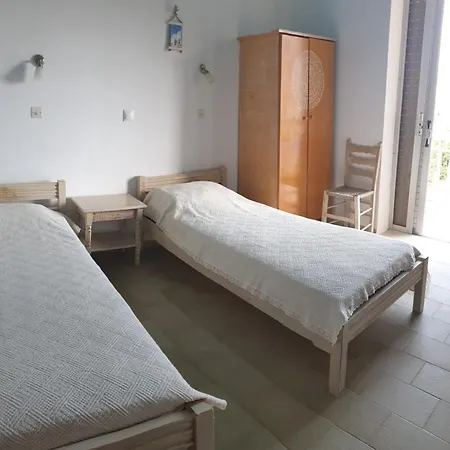 Family Run 2 Bed Studio Apartment 2